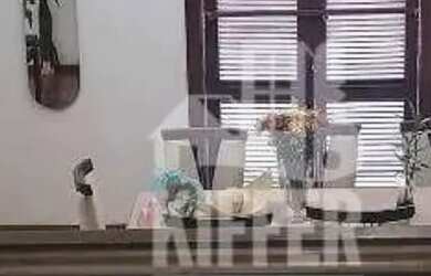 Imagem: A casa possui 4 Dormitórios, 3 Banheiros, 3 Vagas na garagem