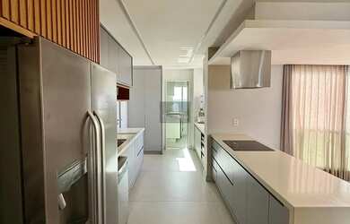 Imagem: O apartamento possui 4 Dormitórios, 5 Banheiros, 4 Vagas na