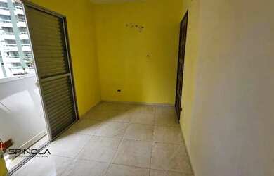 Imagem: O apartamento possui 1 Dormitório, 1 Banheiro, 1 Vaga na garagem