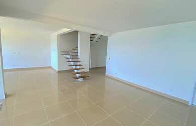 Imagem 5: Sua cobertura na praia com incrível vista mar, em localização nobre na cidade que mais cre