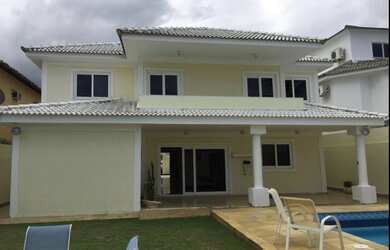 Imagem: A casa em condomínio possui 5 Dormitórios, 5 Banheiros, 5