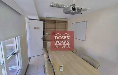 Imagem: O depósito possui 1 Vaga na garagem, 104m² de Área e está