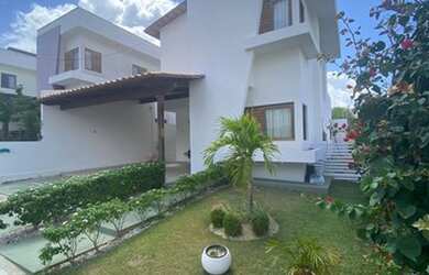 Imagem: A casa em condomínio possui 4 Dormitórios, 5 Banheiros, 4