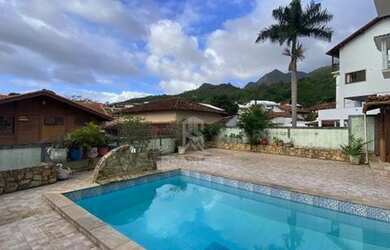 Imagem 3: Condomínio Vilarejo - Maravilhosa casa 495m² com piscina, sauna e churrasqueira