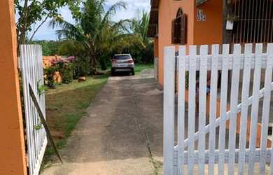 Imagem: A casa possui 2 Dormitórios, 1 Banheiro, 600m² de Área e