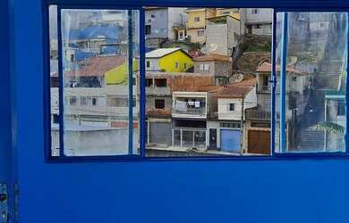 Imagem: A casa possui 2 Dormitórios, 2 Banheiros, 1 Vaga na garagem