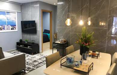 Imagem: O apartamento possui 2 Dormitórios, 1 Banheiro, 1 Vaga na garagem