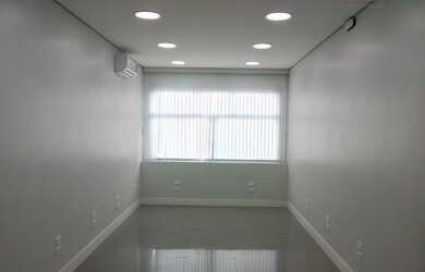 Imagem: O depósito possui 30m² de Área e está localizado em Jardim