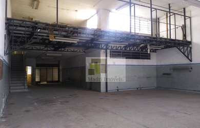 Imagem: O depósito possui 242m² de Área e está localizado em Lapa