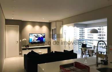 Imagem: O apartamento possui 1 Dormitório, 2 Banheiros, 1 Vaga na garagem