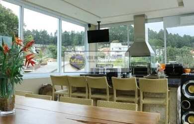 Imagem: A casa possui 5 Dormitórios, 5 Banheiros, 5 Vagas na garagem