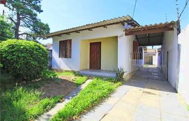 Imagem: A casa em condomínio possui 3 Dormitórios, 2 Banheiros, 3