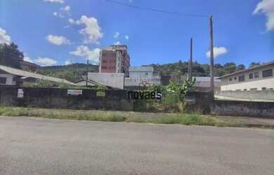 Imagem: O terreno possui 611m² de Área e está localizado em Saguaçu