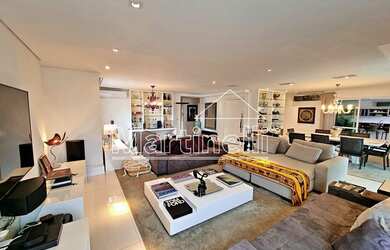 Imagem: O apartamento possui 3 Dormitórios, 5 Banheiros, 4 Vagas na