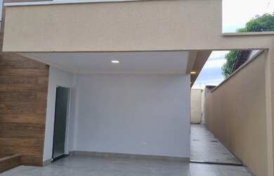 Imagem 2: Vendo casa na 307 sul. Guarda roupa, 110m² de Área, 2 Vagas na garageme3...