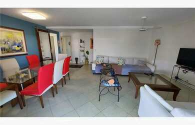 Imagem: O apartamento na cobertura possui 3 Dormitórios, 2 Banheiros