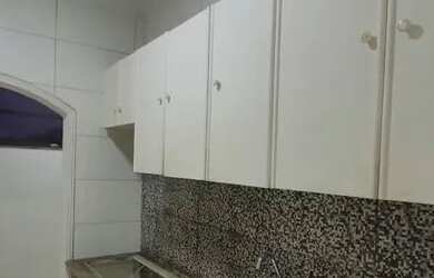 Imagem: A casa possui 2 Dormitórios, 3 Banheiros, 1 Vaga na garagem