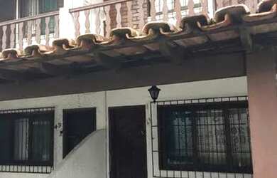 Imagem: A casa possui 1 Dormitório, 1 Banheiro e está localizado