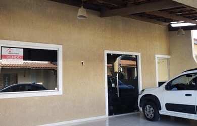 Imagem: A casa em condomínio possui 2 Dormitórios, 1 Banheiro, 2 Vagas