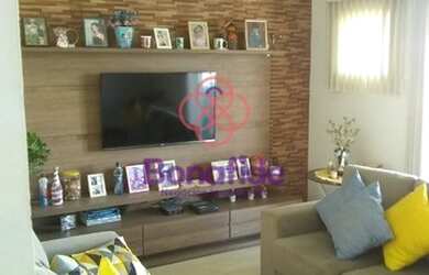 Imagem: A casa possui 3 Dormitórios, 3 Banheiros, 3 Vagas na garagem