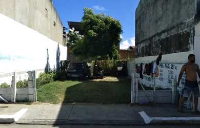 Imagem: O terreno possui 138m² de Área e está localizado em Industrial