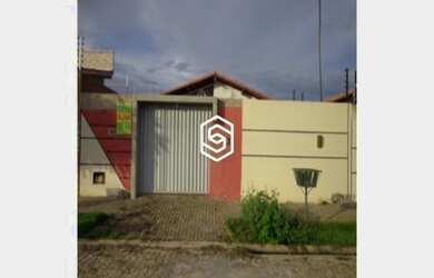 Imagem: A casa possui 3 Dormitórios, 2 Banheiros, 65m² de Área e