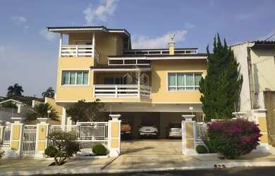 Imagem: A casa para alugar possui 5 Dormitórios, 5 Banheiros, 5 Vagas