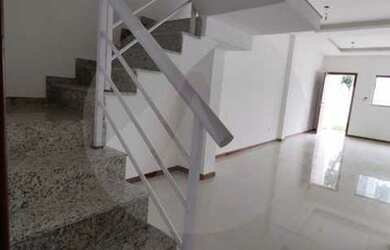 Imagem 10: Agatê Imóveis vende Casa Duplex em Itaipu por R 670 mil reais - Niterói...
