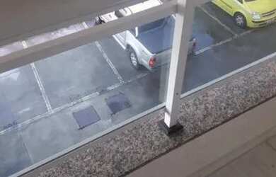 Imagem: O apartamento possui 1 Dormitório, 1 Banheiro, 1 Vaga na garagem