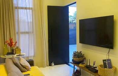 Imagem 2: Casa com piscina 3/4 sendo 2 suítes