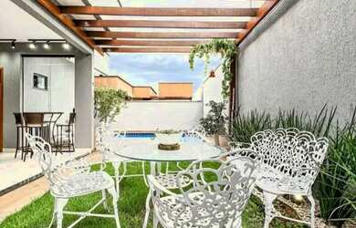 Imagem 2: Apartamento para aluguel possui 200 metros quadrados com 4 quartos