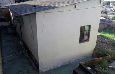 Imagem: A kitnet possui 2 Dormitórios, 1 Banheiro e está localizado