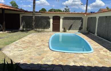 Imagem 10: Casa colonial. Piscina, Churrasqueira, Varandae2 Vagas na garagem