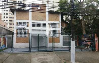 Imagem: O depósito possui 5 Vagas na garagem, 1.000m² de Área e