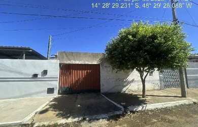 Imagem: A casa possui 2 Dormitórios, 1 Banheiro, 161m² de Área e