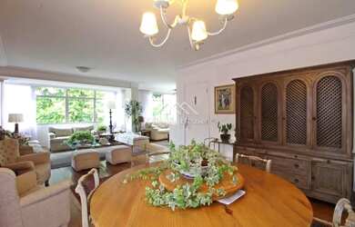 Imagem: O apartamento possui 3 Dormitórios, 4 Banheiros, 1 Vaga na