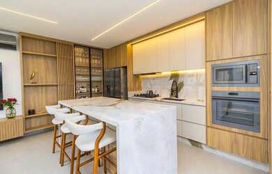 Imagem 16: Sobrado Novo Mobiliado 120m² Alto Padrão Água Verde Curitiba