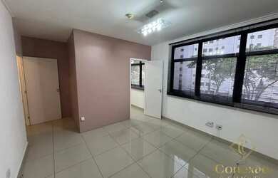 Imagem: O depósito possui 1 Vaga na garagem, 50m² de Área e está