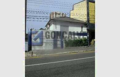 Imagem: O depósito possui 4 Vagas na garagem, 500m² de Área e está