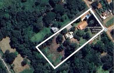 Imagem: A fazenda possui 10.000m² de Área e está localizado em Chácaras