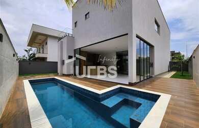 Imagem: A casa em condomínio possui 4 Dormitórios, 5 Banheiros, 4