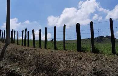 Imagem: O terreno possui 1000m² de Área e Imóvel novo e está localizado