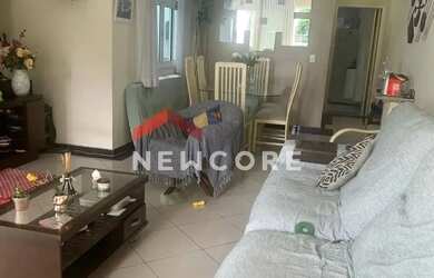 Imagem: A casa possui 4 Dormitórios, 4 Banheiros, 3 Vagas na garagem