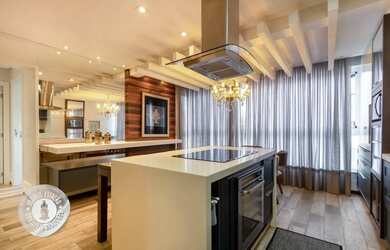 Imagem: O apartamento possui 2 Dormitórios, 2 Banheiros, 2 Vagas na