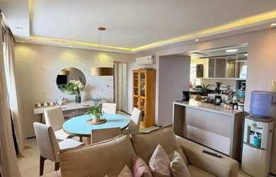 Imagem: O apartamento possui 2 Dormitórios, 2 Banheiros, 1 Vaga na