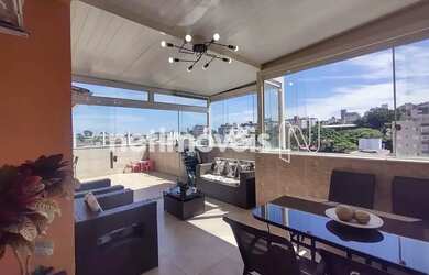 Imagem: O apartamento na cobertura possui 3 Dormitórios, 2 Banheiros