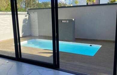 Imagem: A casa em condomínio possui 3 Dormitórios, 4 Banheiros, 4