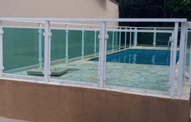 Imagem: A casa em condomínio possui 2 Dormitórios, 3 Banheiros, 2