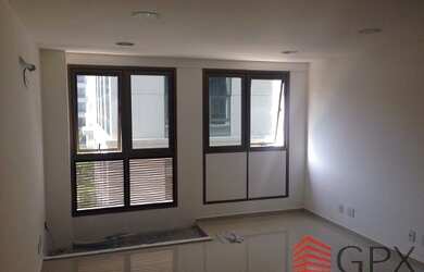 Imagem: O depósito possui 1 Vaga na garagem, 29m² de Área e está