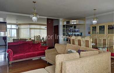 Imagem: O apartamento possui 4 Dormitórios, 5 Banheiros, 2 Vagas na